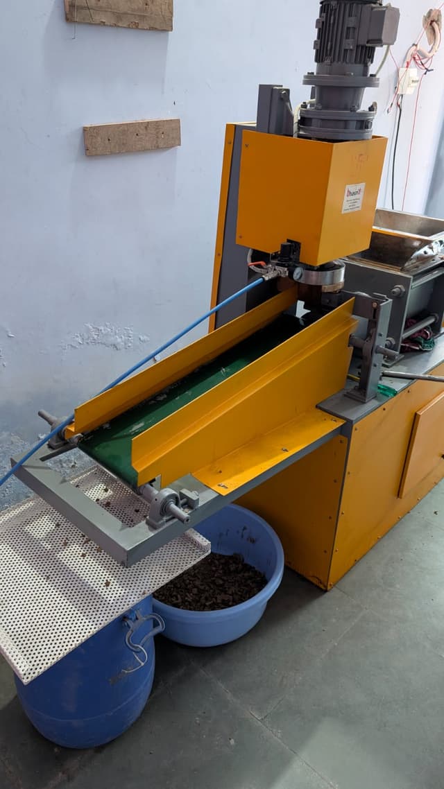 Cone and cup moulding