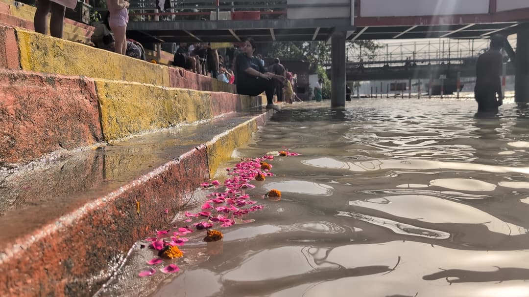 Pillar Candle preorder field evidence from the Amrit Dhara Haridwar visit